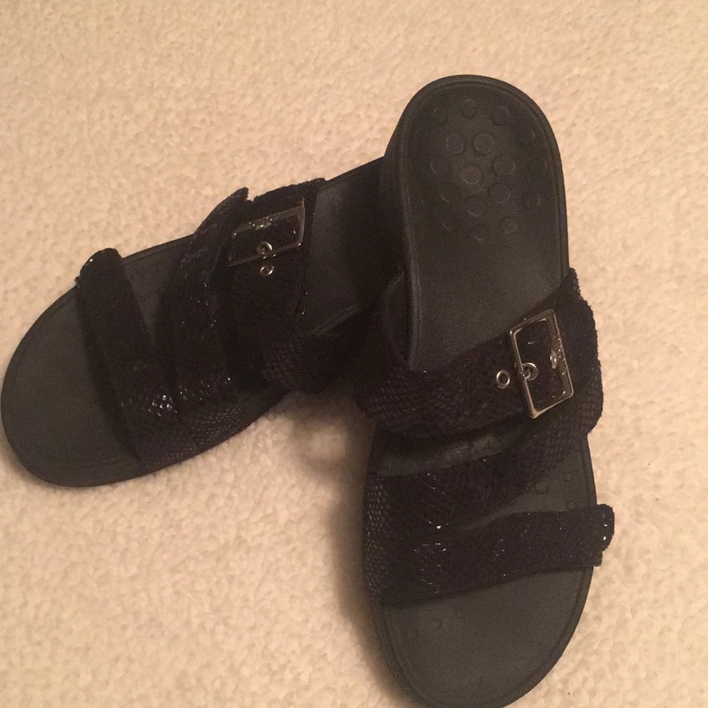Vionic sandals good condition